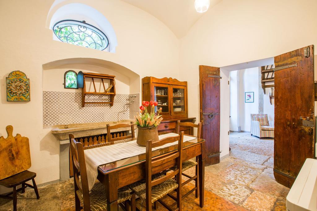 Il Batti apartment water front&private beach Toscolano-Maderno Esterno foto